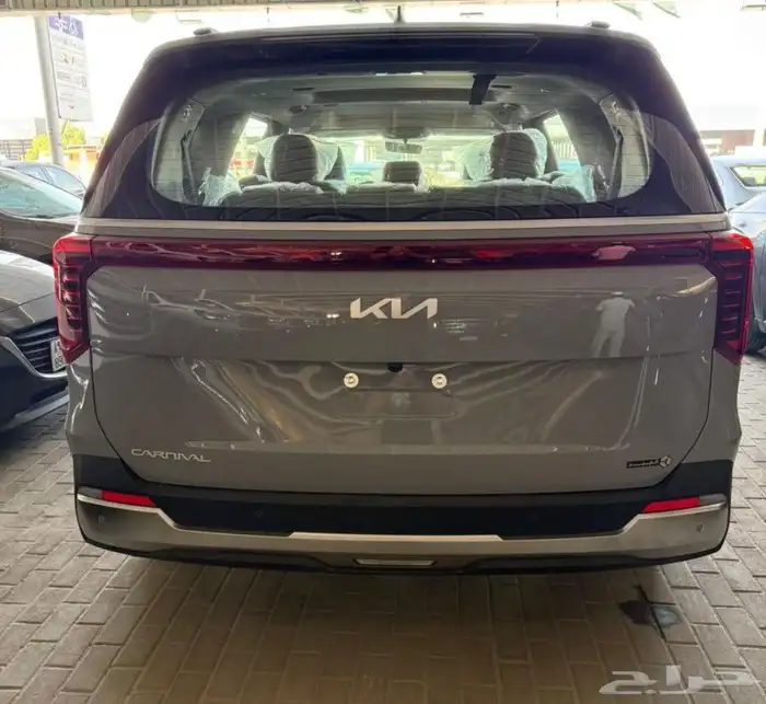 كيا كرنفال نص فل 2026 8