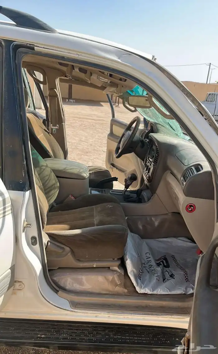 للبيع جيب صالون vxr مقلوب 2