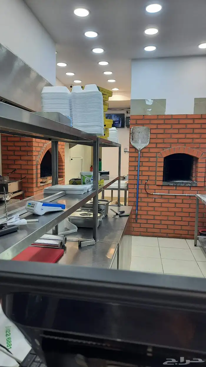 للتقبيل مطعم بالخبر 8