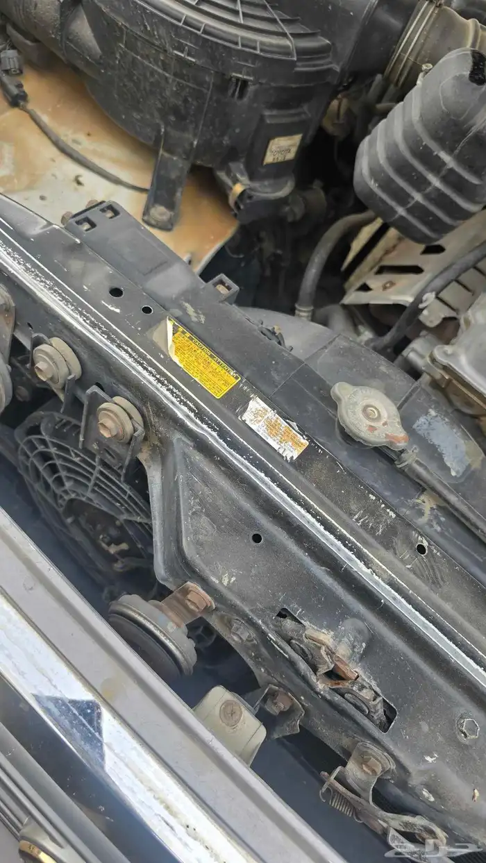 صالون تيوتا جي اكس ار 8