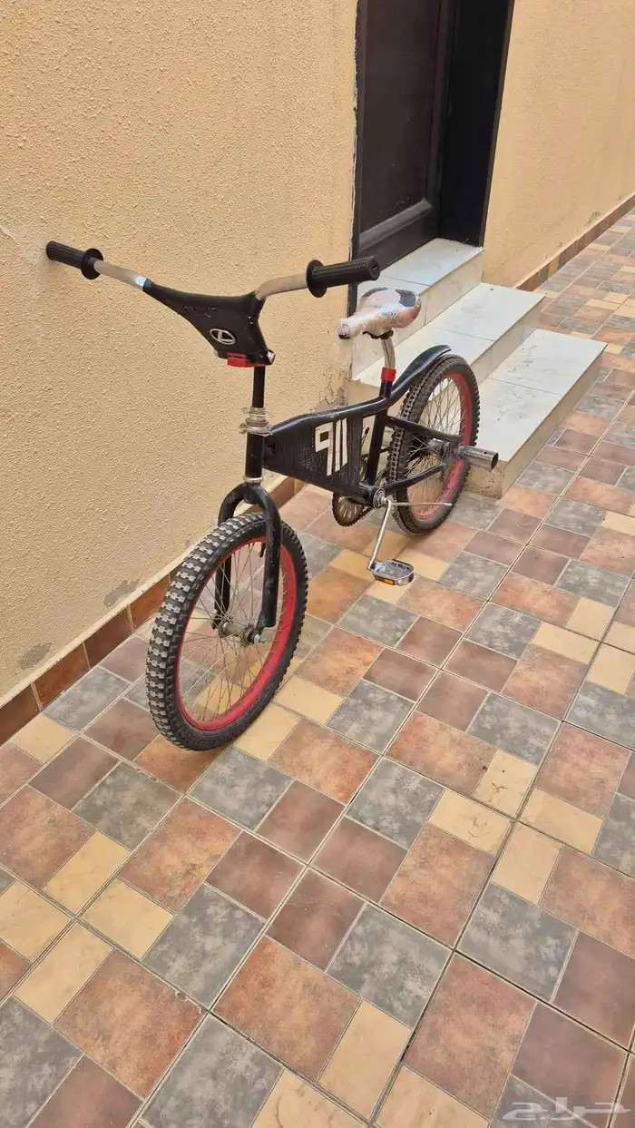 سيكل كوبرا مقاس 20 عليه جنزير دباب 0