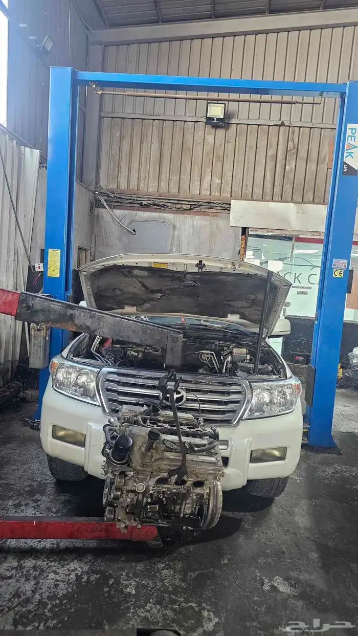 مكينة لاندكروزر 2010 V6 وكالة شد بلد مفكوكه من سيارة حديثة 6