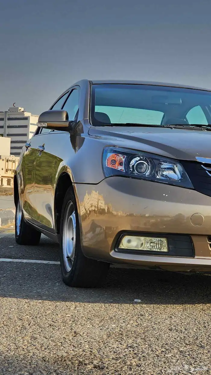 جيلي ايميجراند قمة في النظافة 2014 2