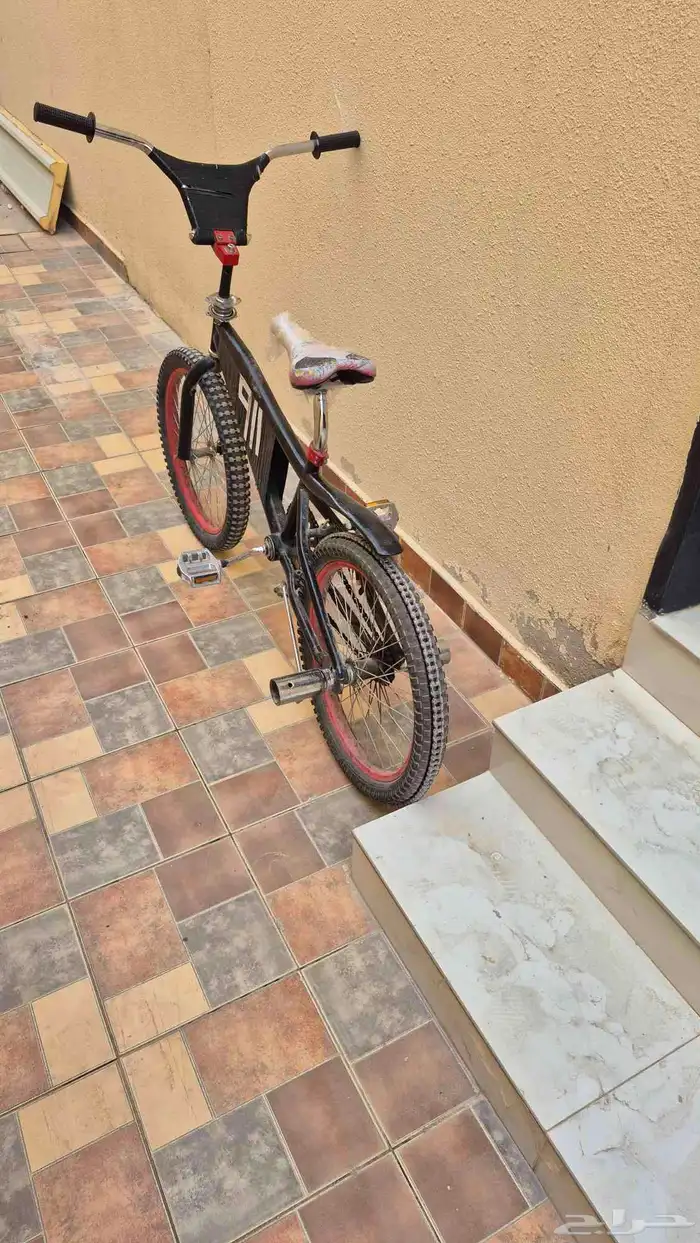 سيكل كوبرا مقاس 20 عليه جنزير دباب 2