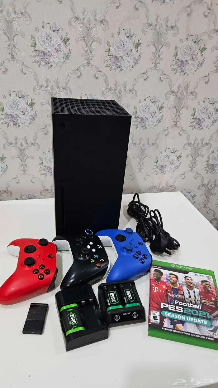 للبيع xbox series x 1tb معاه كرت 1tb ssd 0