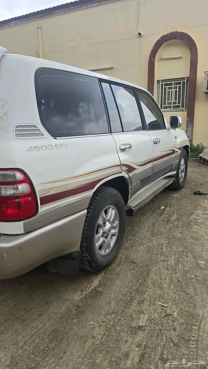 صالون تيوتا جي اكس ار 1