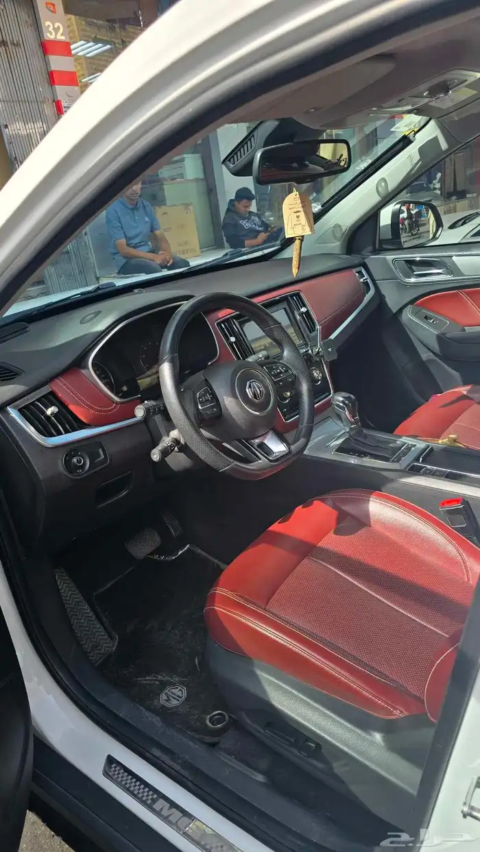 سياره ام جي نضيفه جدا خاليه من اي حوادث او رشوش 2019 4