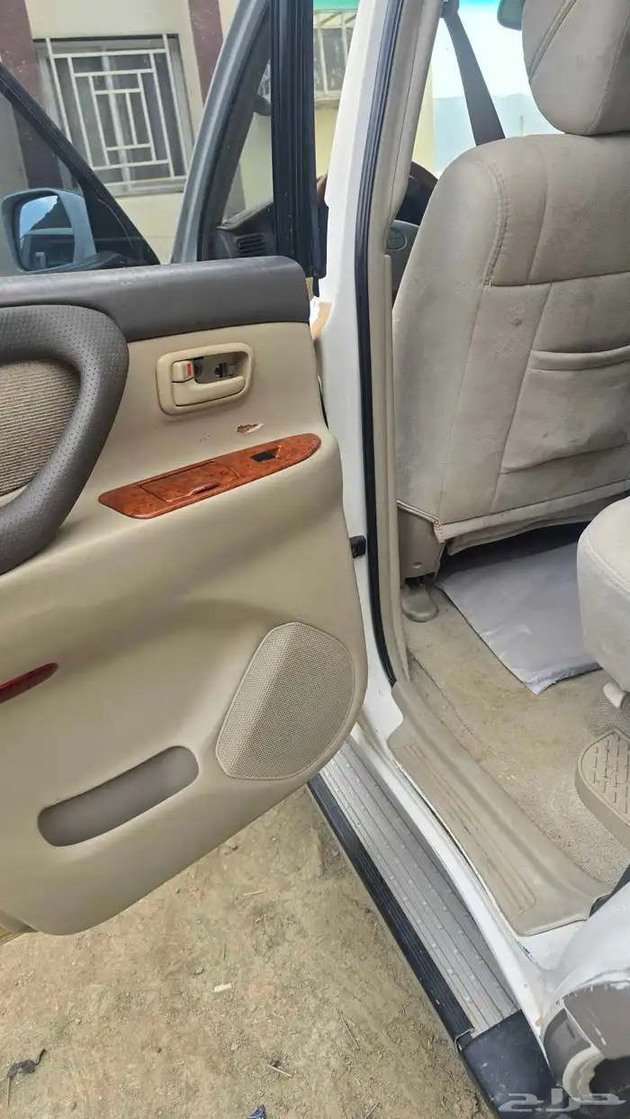 صالون تيوتا جي اكس ار 11