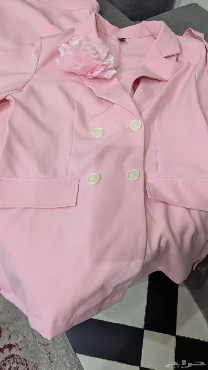 طقم نسائي فخم 0