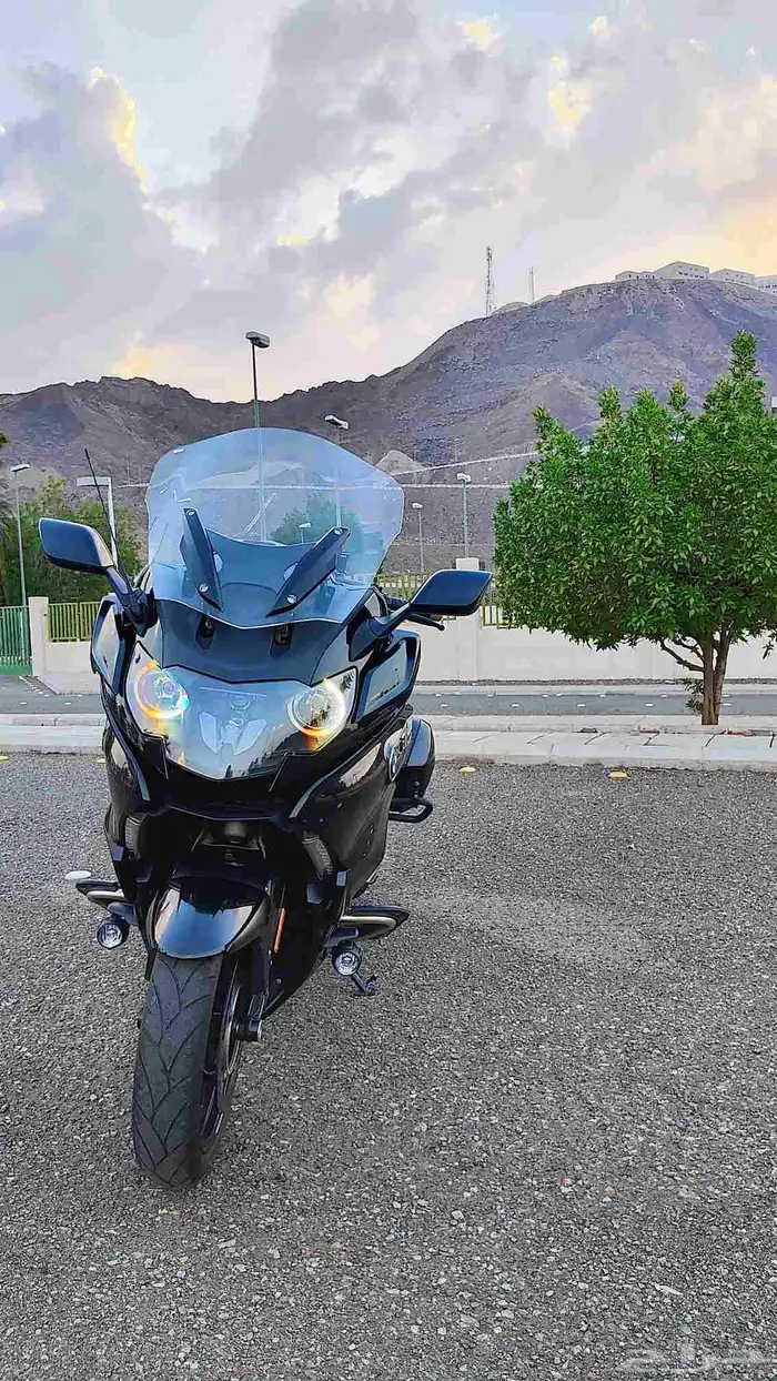 BMW Grand America 2021 5