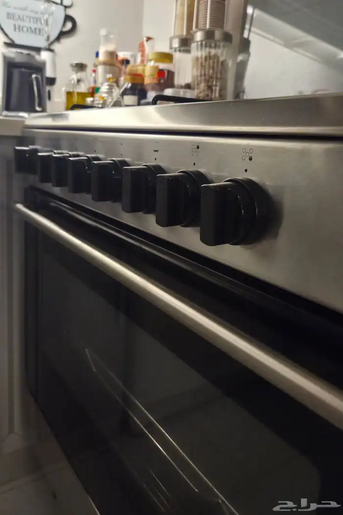 طباخ وفرن ماركة أيطالية Bompani oven 2