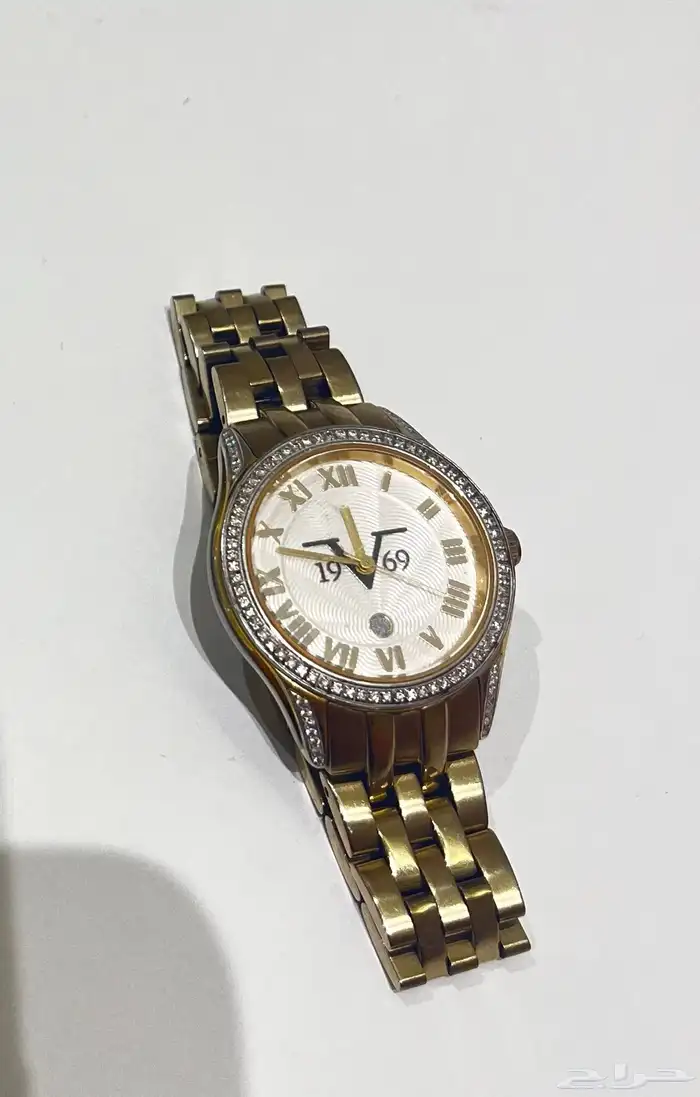 ساعة  ساعة نسائية  ساعة الماس 1