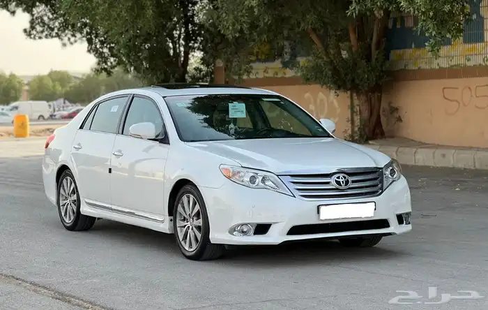 تويوتا افالون 2011 1