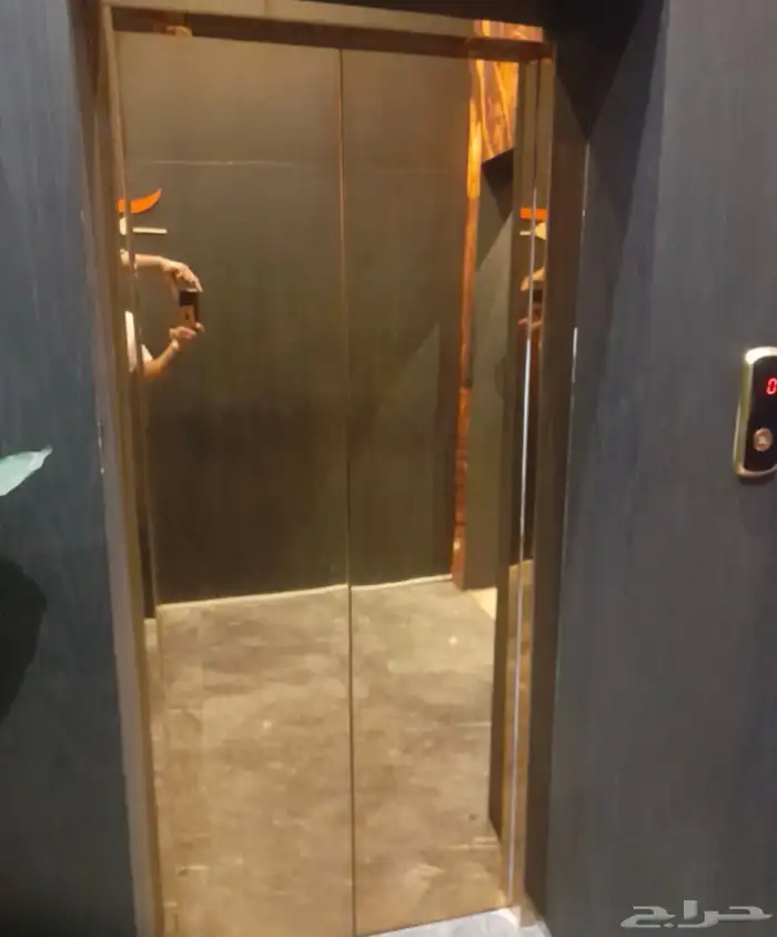 مصاعد اشخاص. و اطعمه. 2