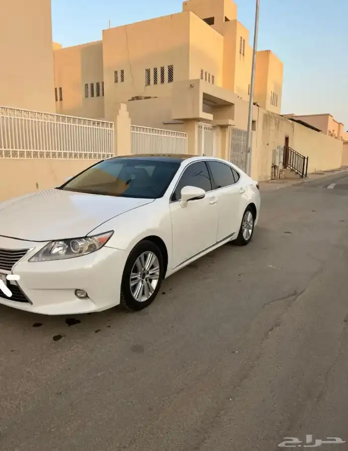 للبيع لكزسes 350 2015 1