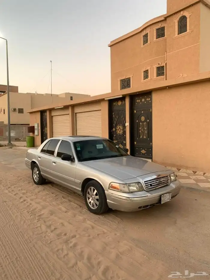 فورد فكتوريا للبيع على السوم رش تندا و كبوت موديل 2006 8