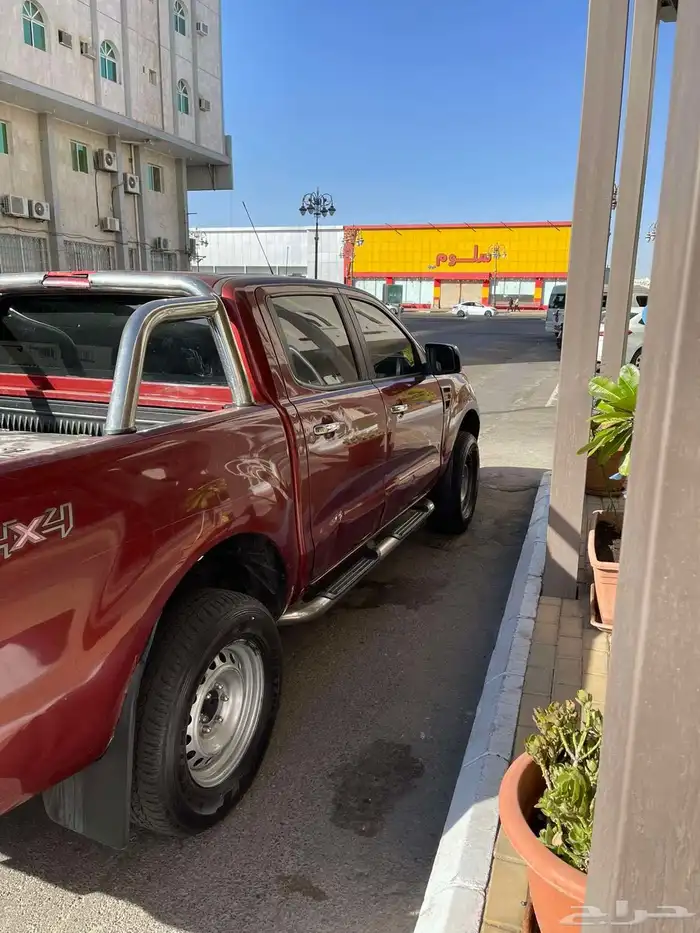 موديل 2015 مفحوص ومجدد دبل ثقيل وخفيف السياره نظيفه 2