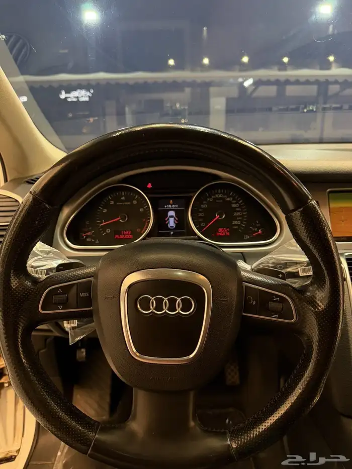 اودي Q7 2010 24