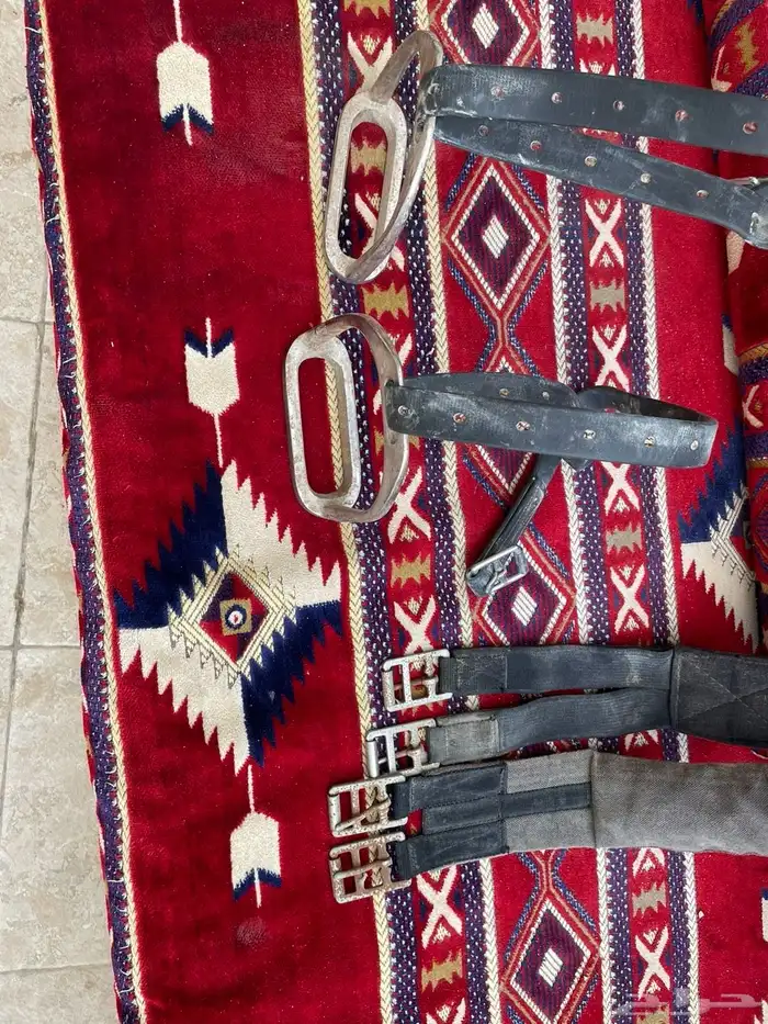 سرج للبيع جديد ماركب فوق الخيل إلا مرتين على السوم 6