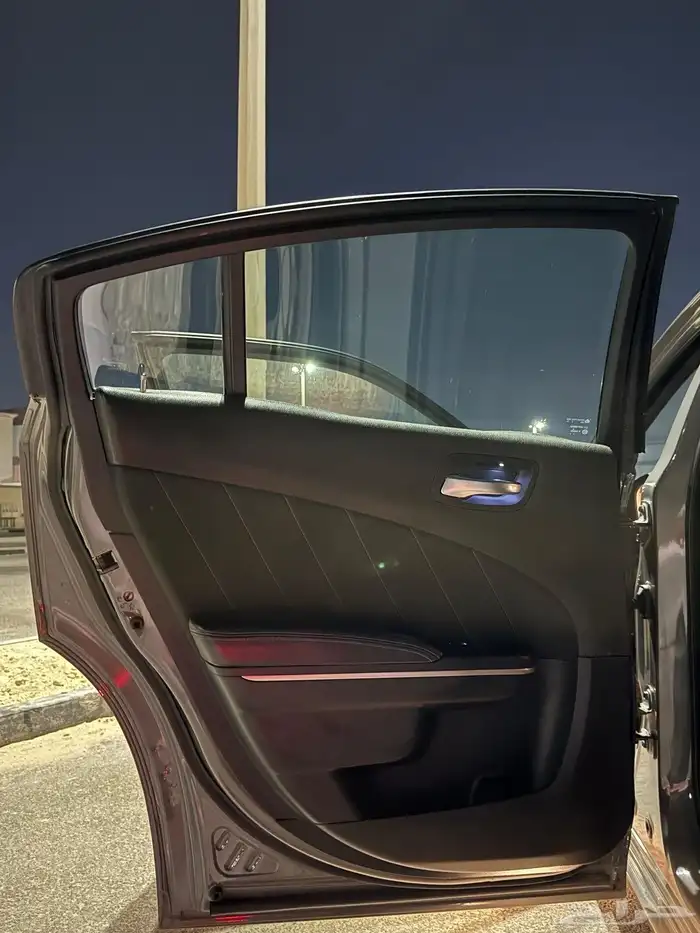 تشارجر 2019 SXT للبيع 24