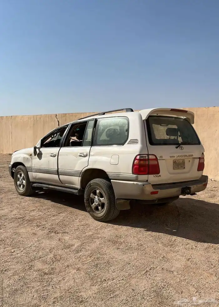 للبيع جيب صالون vxr مقلوب 0