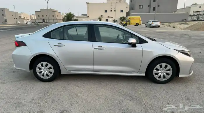 للبيع كورولا مديل 2024 نظيف 5