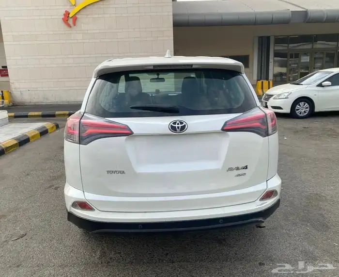 تويوتا راف فور 2018 دبل 3