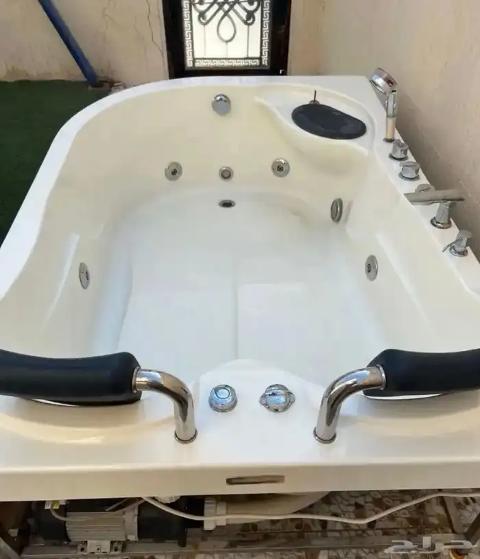 جاكوزي 0