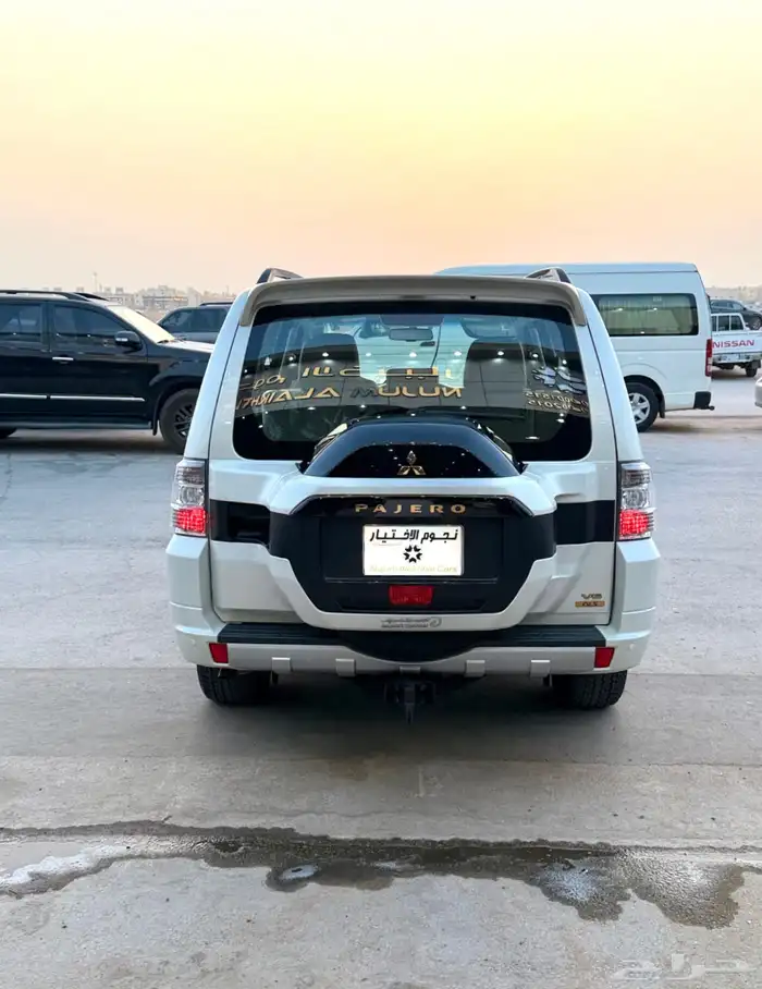 ميستوبيشي باجيرو 2020-فل كامل علامات ذهبيه عداد 35 الف فقط 5