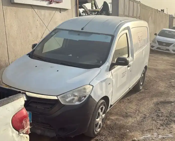 رينو للإيجار الشهري 1