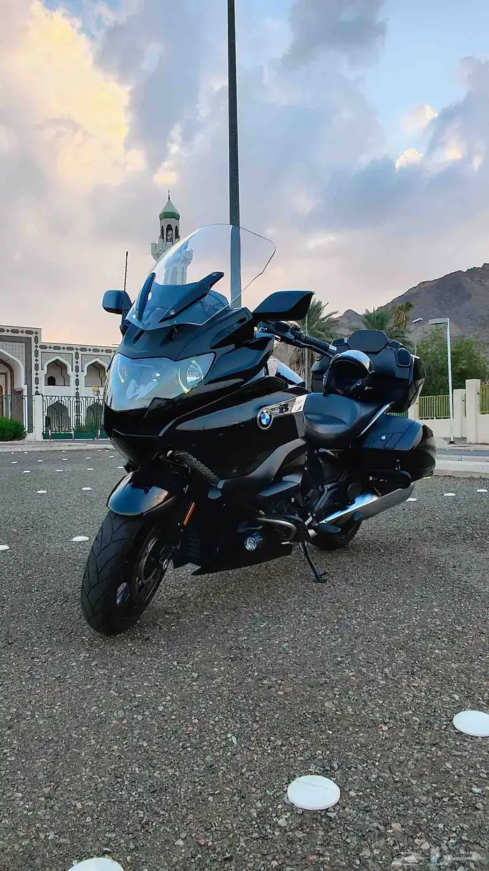 BMW Grand America 2021 3