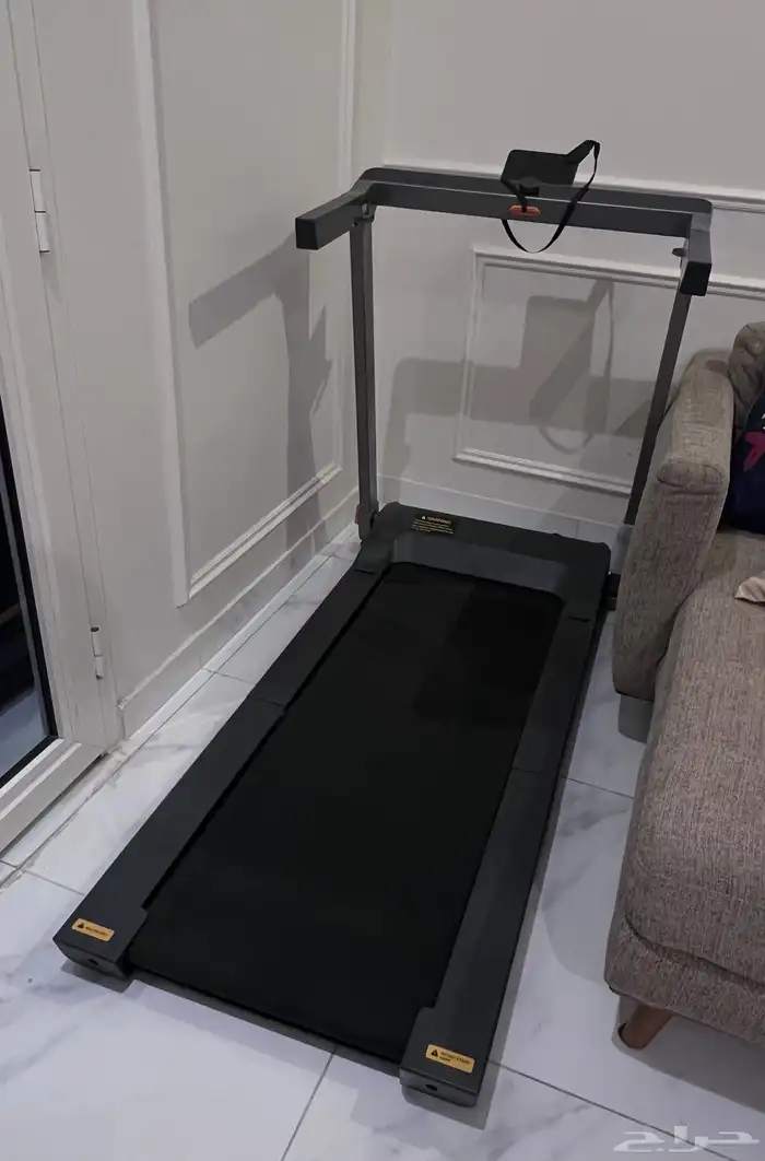 جهاز سير منزلي ( قابل للطي ) تحكم عن بعد - مستعمل نظيف 0