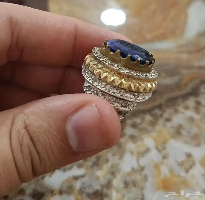 خاتم زفير بالصياغة المميزه من الفضه مع شهادة مطعم بالياقوت 1