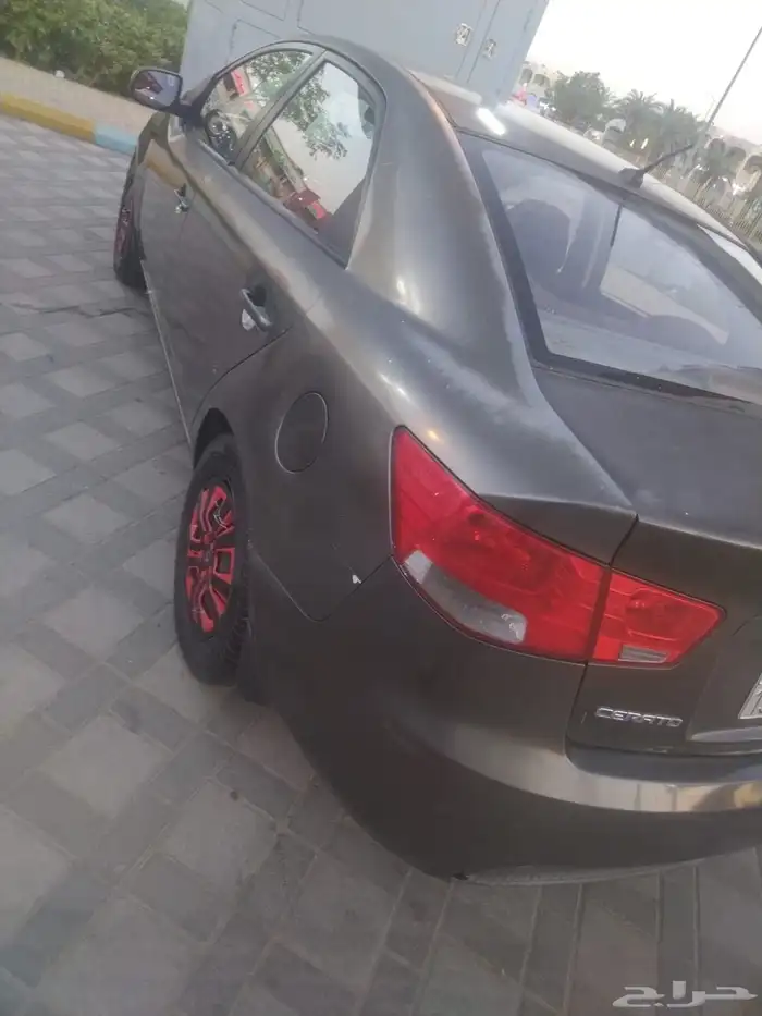 كيا سيراتو بحالة جيدة ولا توجد اي ملاحظات للبيع 7