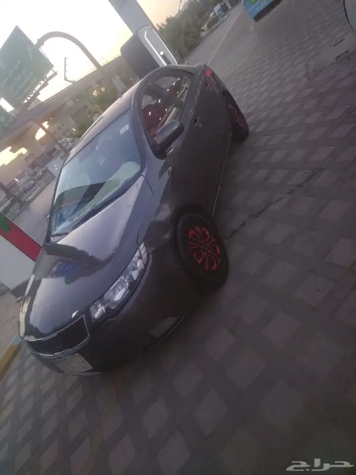 كيا سيراتو بحالة جيدة ولا توجد اي ملاحظات للبيع 0