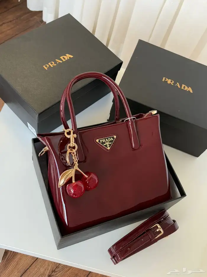 شنط برادا ماستر كواليتي مع كامل الملحقات 0