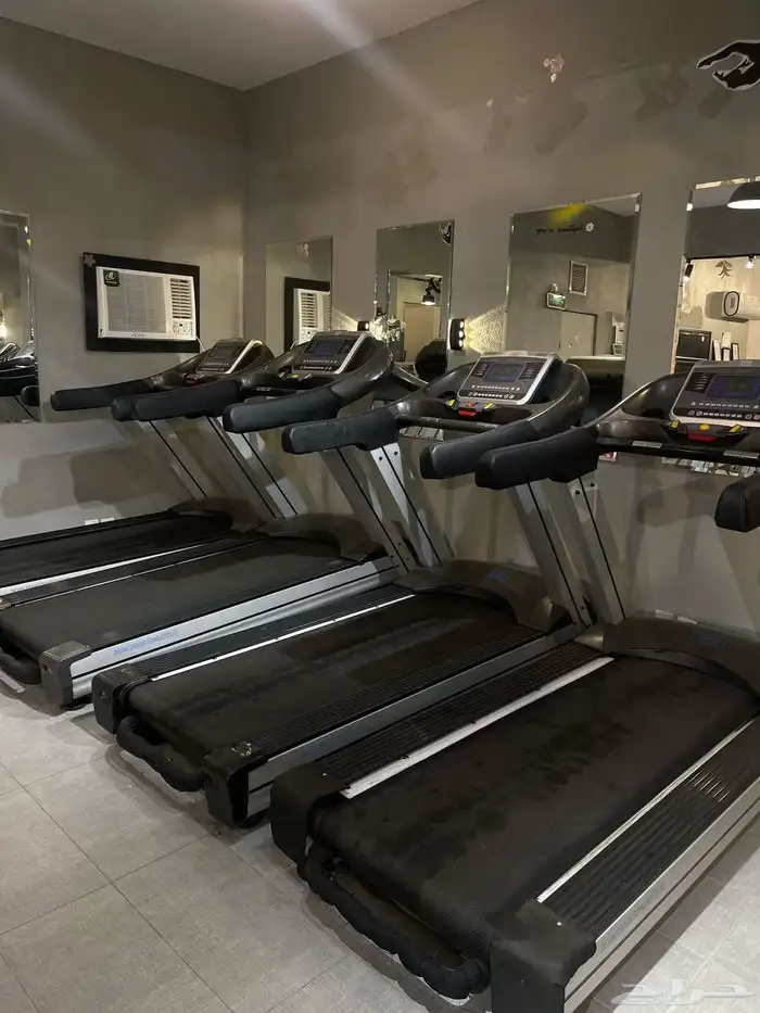 أجهزة نادي رياضي نسائي للبيع او الشراكه 16
