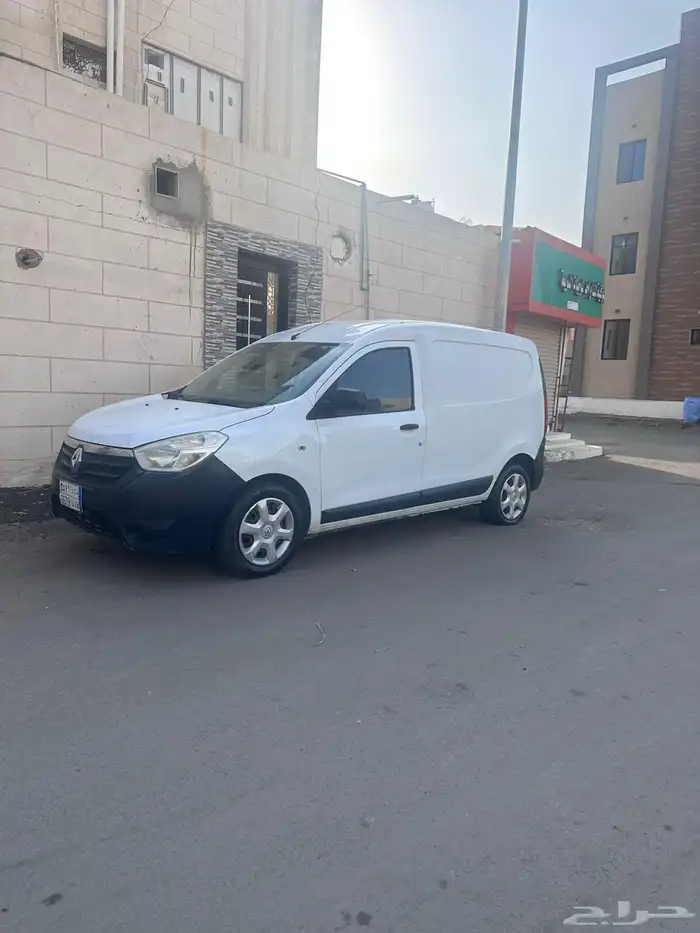 رينو دوكر فإن 2017 3