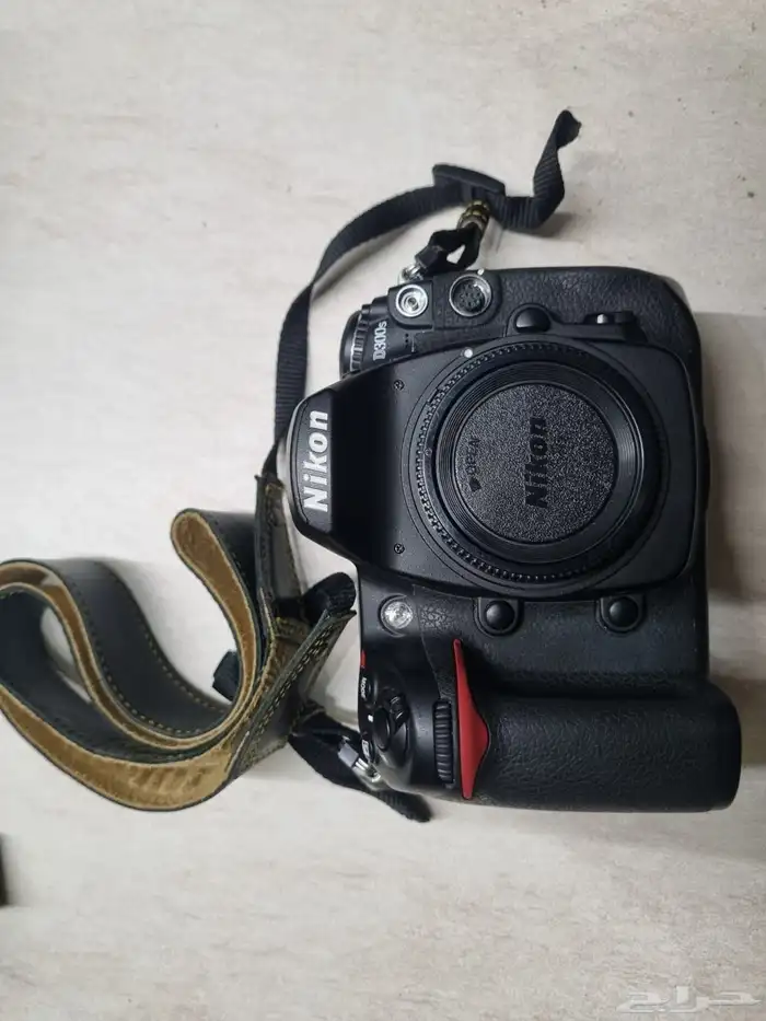 Nikon D300s كاميرا احترافيه 1