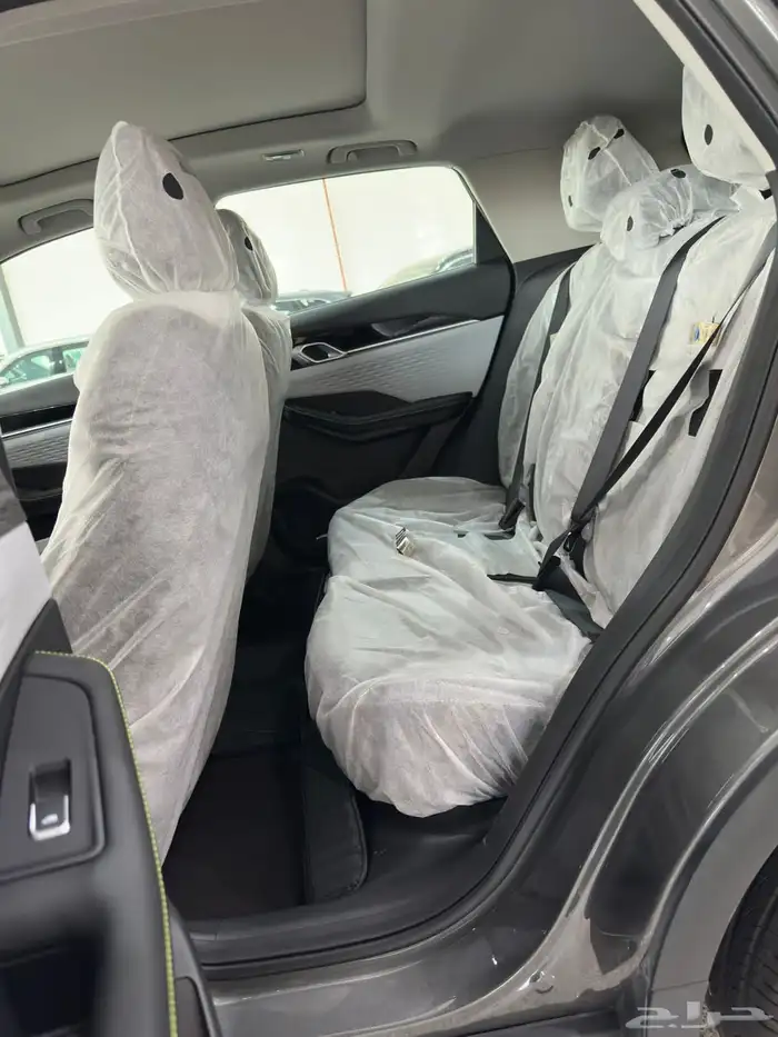 جيلي كولراي نص فل 2025 4