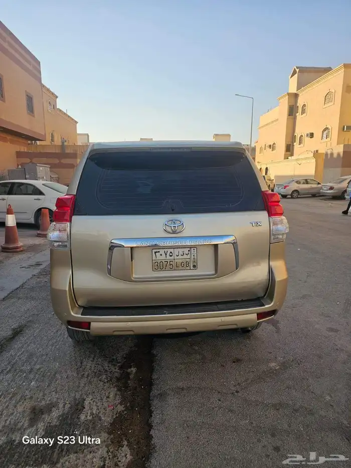 للبيع برادو بنزين. مشي 265 الف سياره موديل. 2011 1