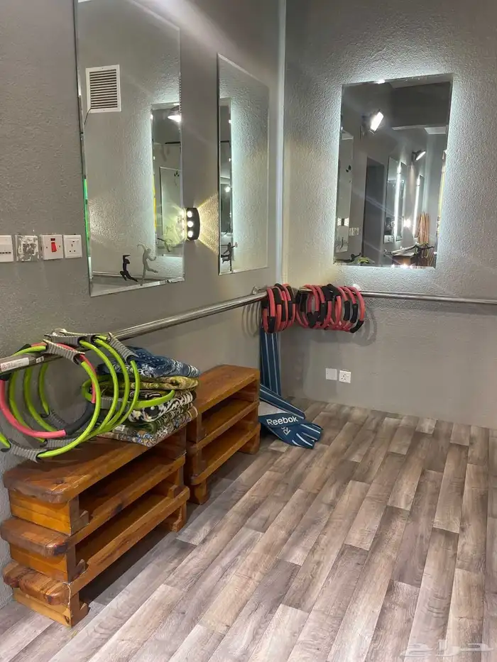 أجهزة نادي رياضي نسائي للبيع او الشراكه 8