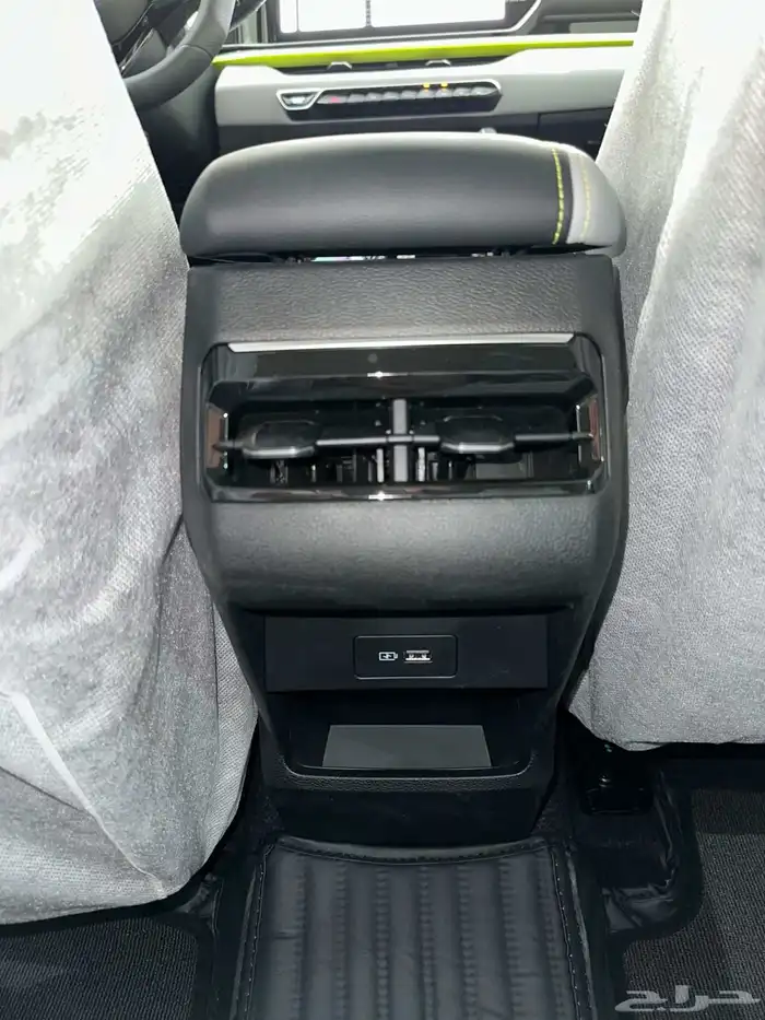 جيلي كولراي نص فل 2025 6