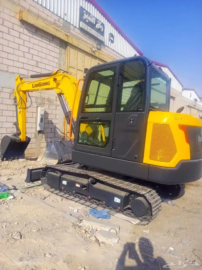 بوكلين صغير للإيجار اليومي والشهري 0