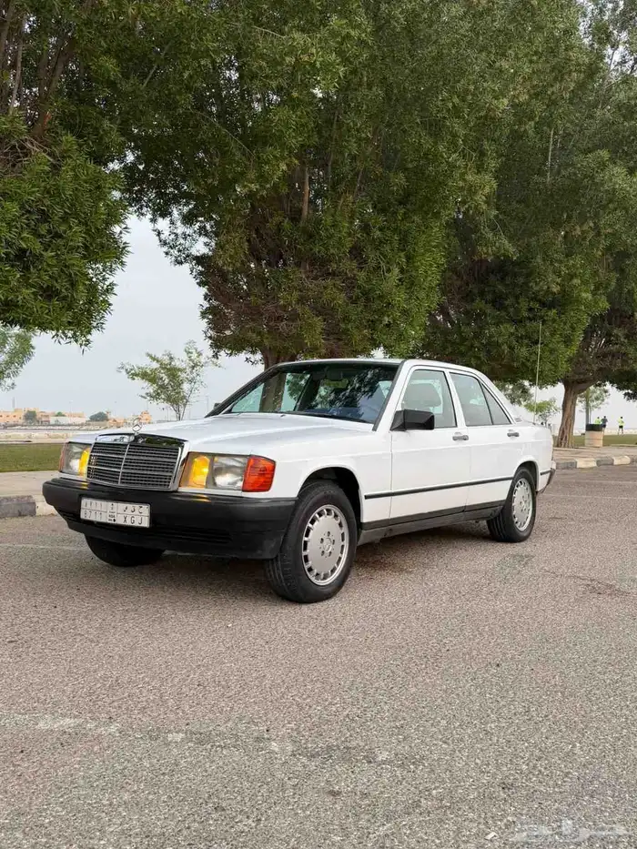 للبيع مرسيدس حجم 190 E موديل 85 0