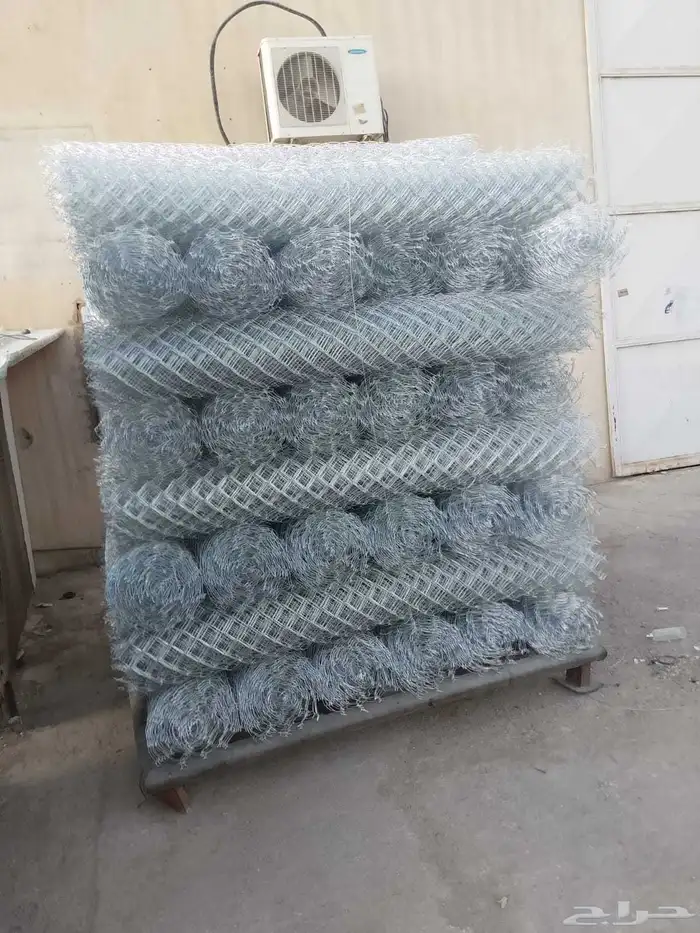 يوجد لدينا توريد جميع انواع شبوك 5