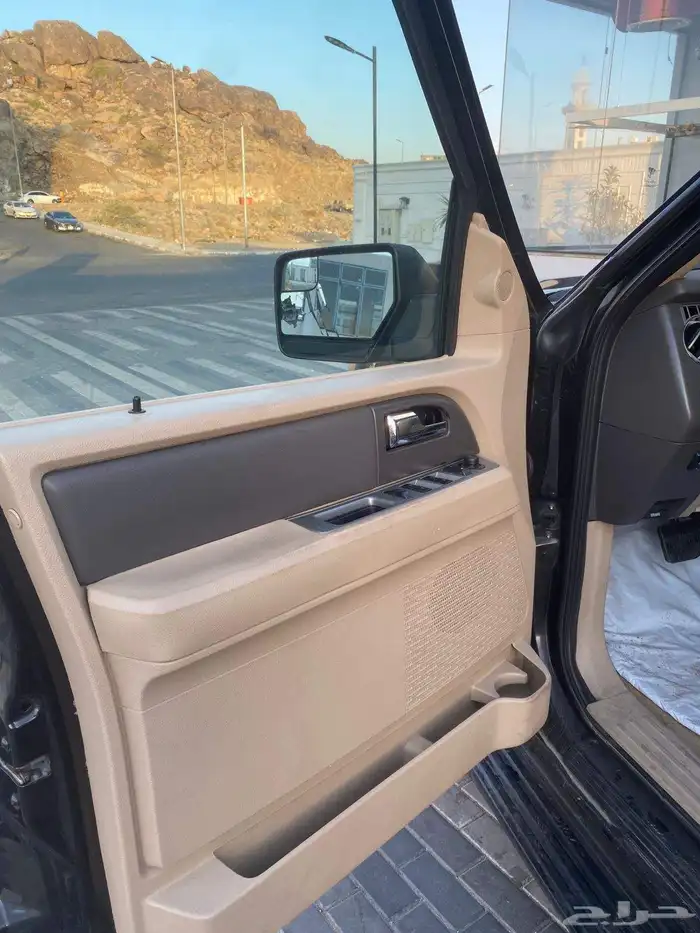 للبيع مستعجل فورد اكسبدشن 9