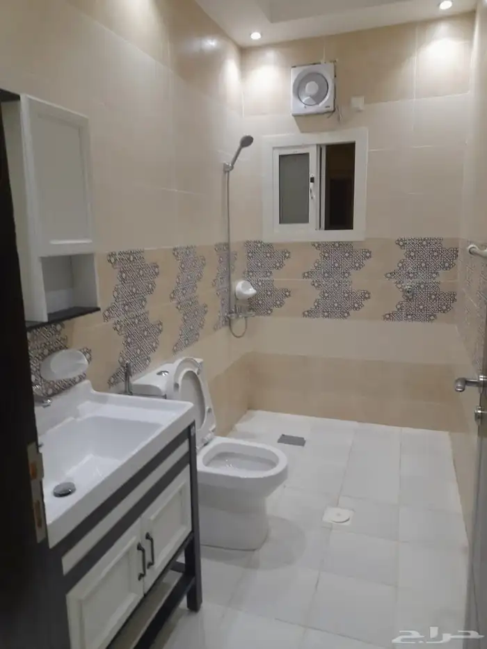 شركة تنظيف شقق غسيل خزانات مكافحة حشرات 3