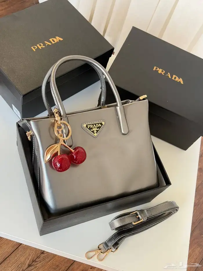 شنط برادا ماستر كواليتي مع كامل الملحقات 4