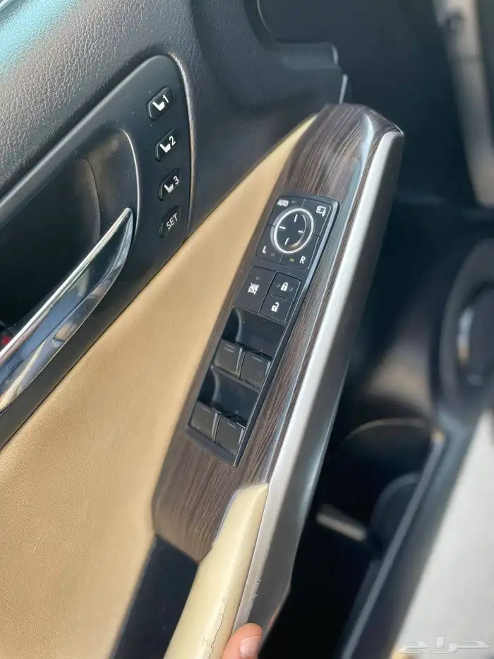 لكزس is350 2015 سعودي 16